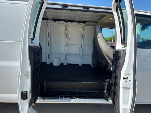 Used 2021 Chevrolet Express 2500 Extended w/ Driver Convenience Package RWD image 22