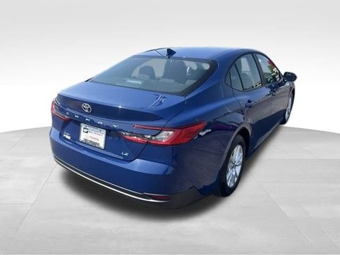 Used 2026 Toyota Camry LE FWD image 5