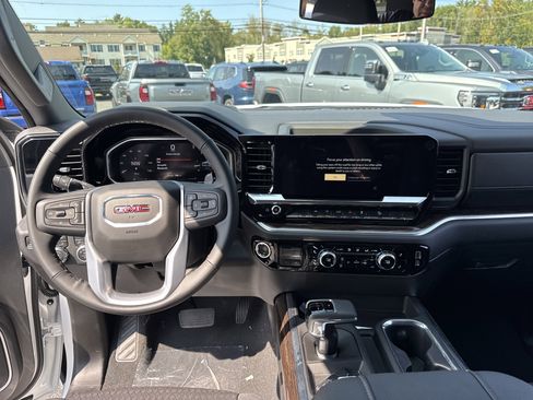 New 2026 GMC Sierra 1500 Elevation w/ Preferred Package image 17