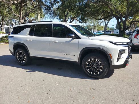 Certified 2024 Chevrolet Traverse Z71 w/ Enhanced Driving Package image 6