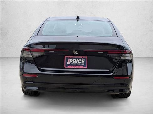 Used 2023 Honda Accord EX-L image 7