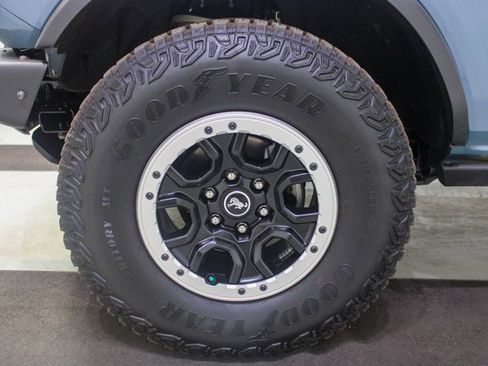 Used 2022 Ford Bronco Badlands w/ Sasquatch Package image 29