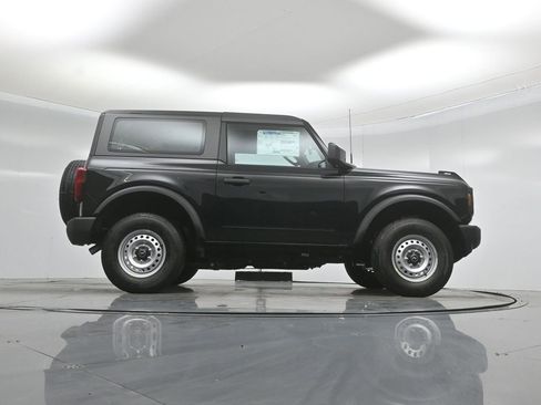 New 2026 Ford Bronco 2-Door AWD/4WD image 39