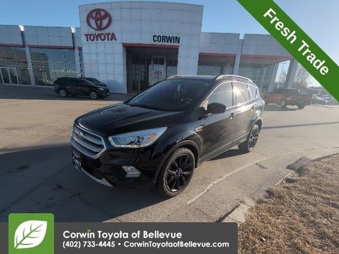 Used 2017 Ford Escape SE w/ SE Leather Comfort Package image 8