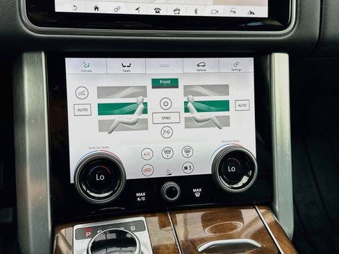 Used 2021 Land Rover Range Rover AWD/4WD image 12