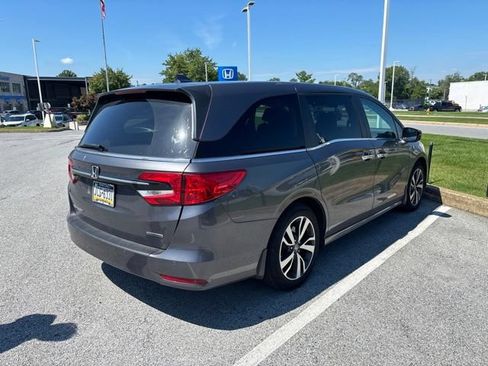 Used 2023 Honda Odyssey Touring image 10