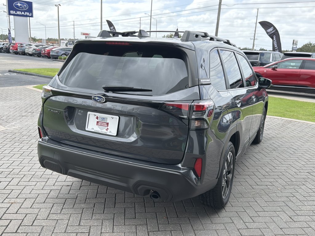Certified 2025 Subaru Forester Premium AWD/4WD image 5