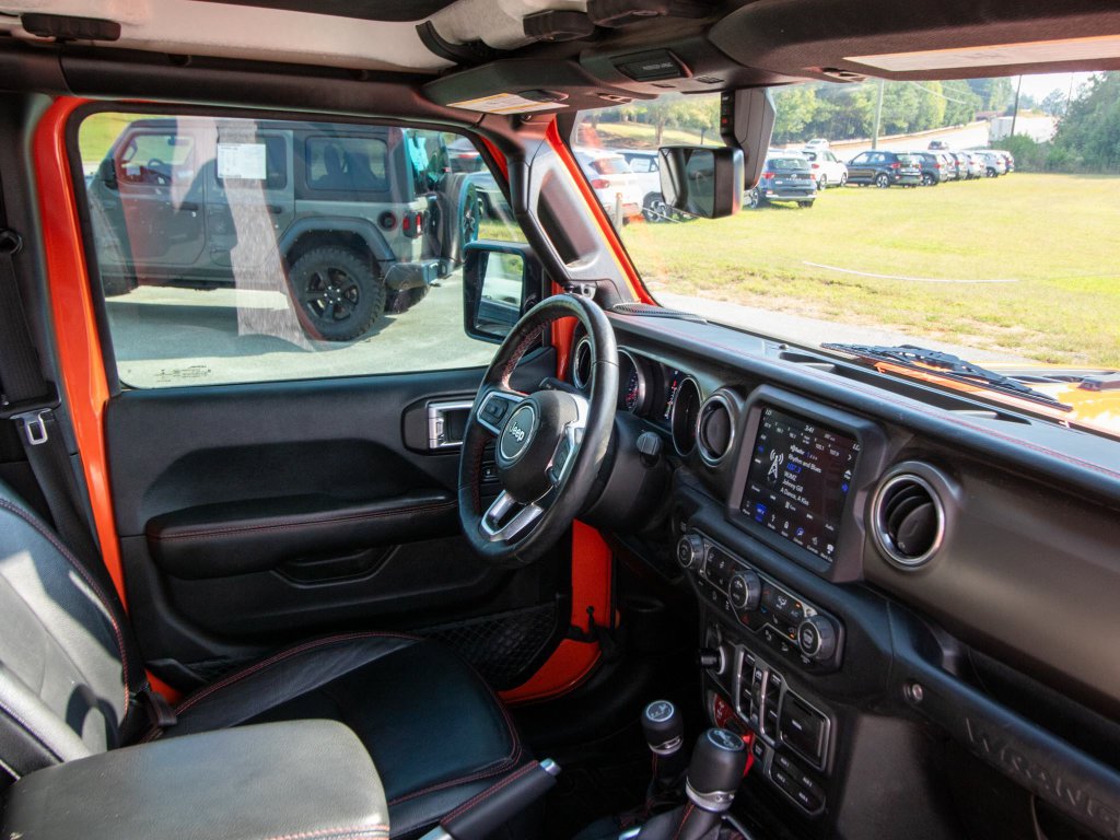 Used 2018 Jeep Wrangler Unlimited Rubicon w/ Dual Top Group AWD/4WD image 21