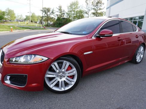 Used 2012 Jaguar XF R image 3