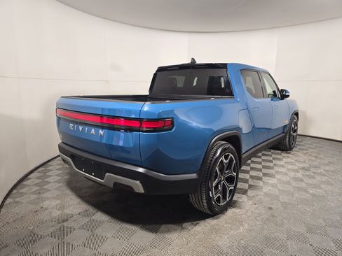 Used 2022 Rivian R1T Adventure image 5