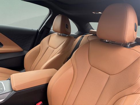 Used 2025 BMW 230i Coupe image 19