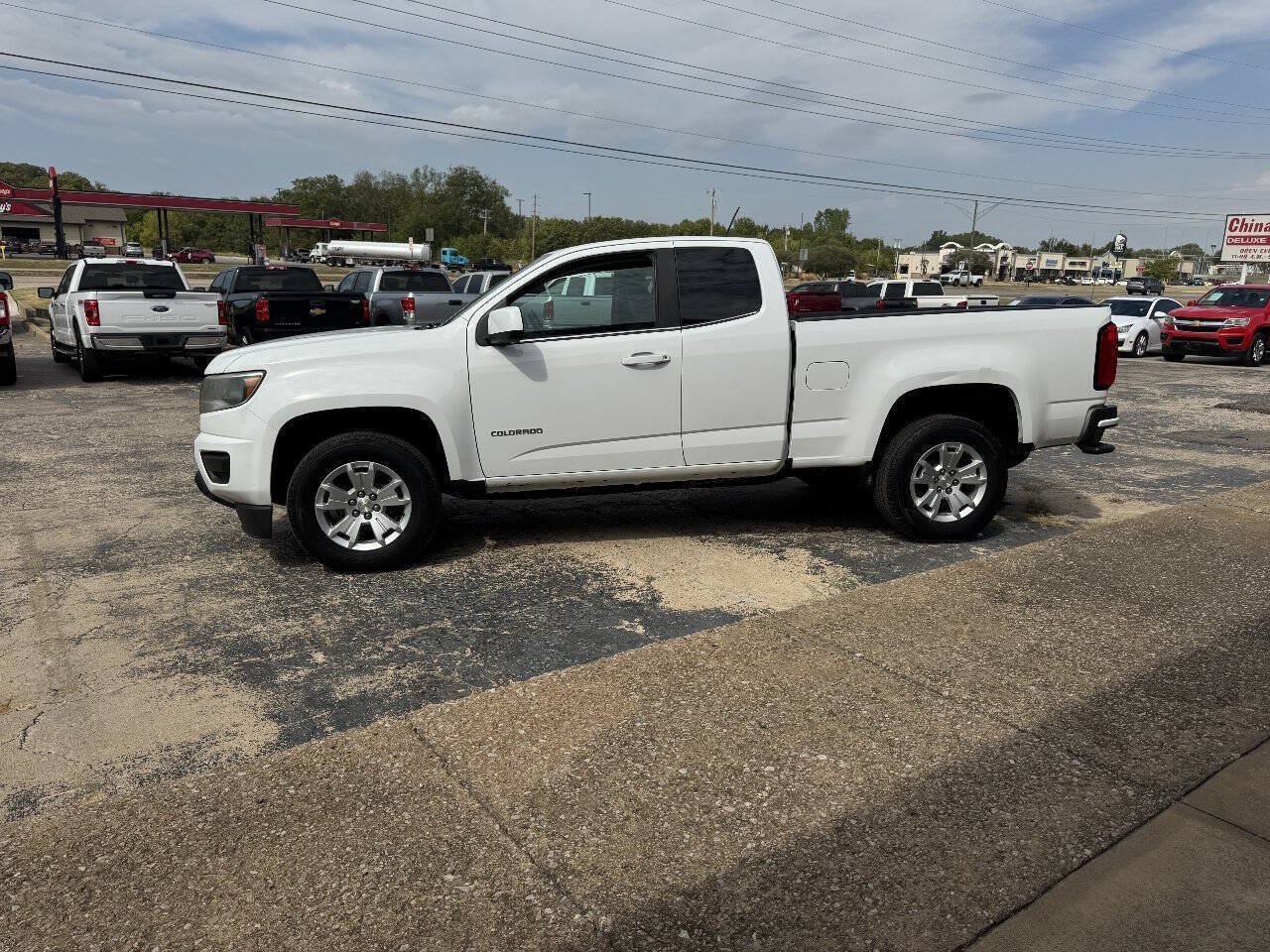 Used 2020 Chevrolet Colorado LT w/ Safety Package RWD image 4