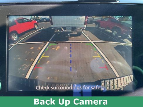 Used 2024 Nissan Titan SV image 33