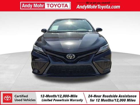 Certified 2021 Toyota Camry SE image 3