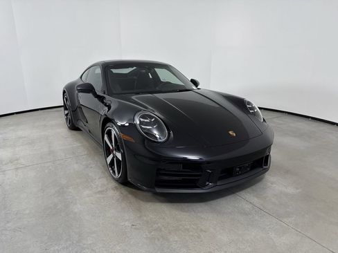 New 2026 Porsche 911 Carrera 4S image 9