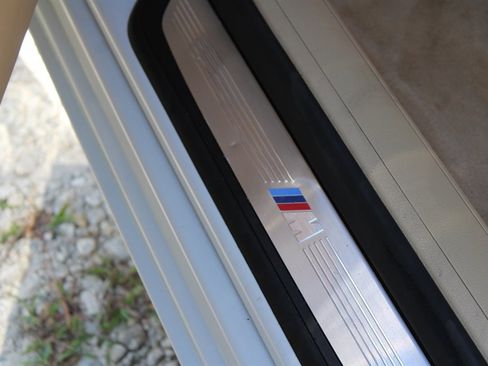 Used 2013 BMW 740Li image 29