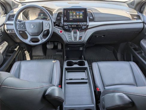 Certified 2024 Honda Odyssey Sport image 33