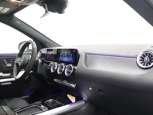 New 2026 Mercedes-Benz GLA 250 4MATIC image 23