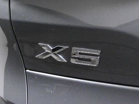 Used 2025 BMW X5 xDrive50e w/ Parking Assistance Package image 38