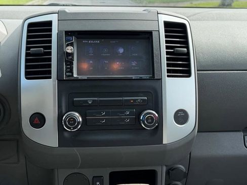 Used 2015 Nissan Frontier SV RWD image 20