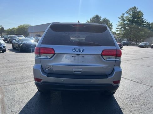 Used 2018 Jeep Grand Cherokee Laredo image 9