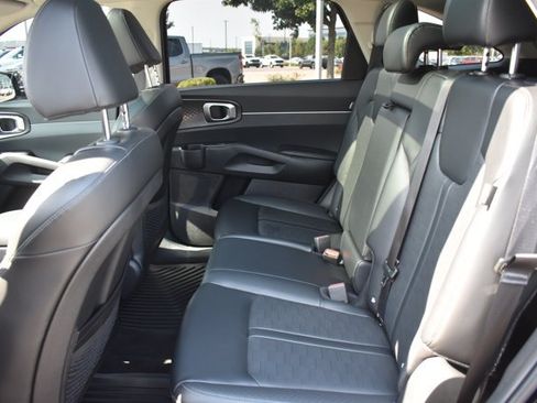 Used 2026 Kia Sorento S w/ S Panoramic Sunroof Package FWD image 15