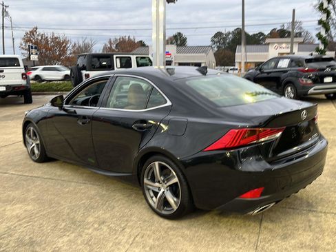 Used 2020 Lexus IS 300 AWD w/ Premium Package image 7