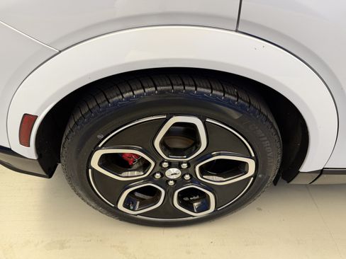 Used 2021 Ford Mustang Mach-E GT AWD/4WD image 9