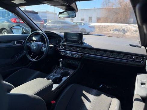 Used 2023 Honda Civic Sport image 18