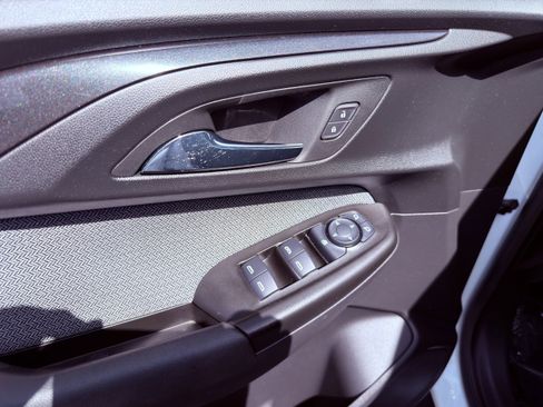 Used 2022 Chevrolet TrailBlazer LS image 26