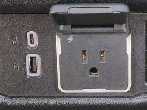 Used 2024 GMC Sierra 1500 Elevation image 32