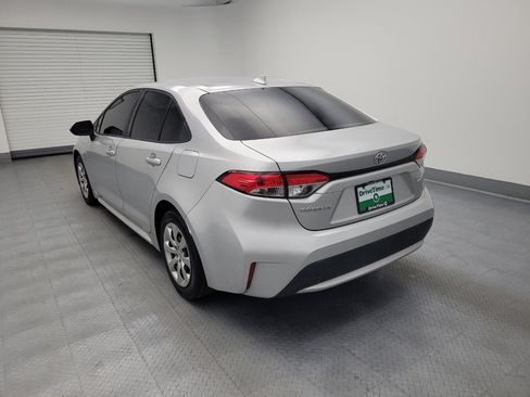 Used 2021 Toyota Corolla LE FWD image 5