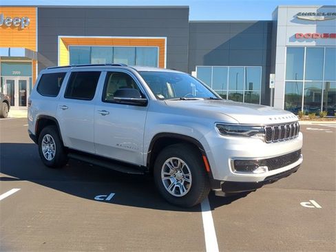 New 2024 Jeep Wagoneer 4WD w/ Convenience Group I image 9