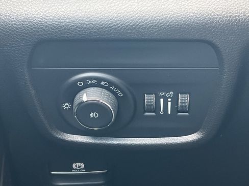 Used 2021 Jeep Grand Cherokee L Limited image 43