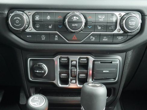 New 2026 Jeep Wrangler Sahara image 21