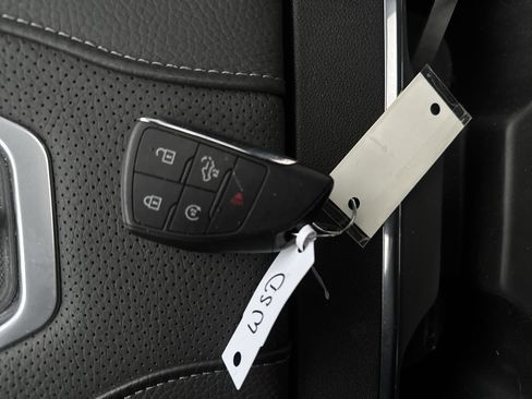 Used 2022 GMC Sierra 1500 Denali image 30