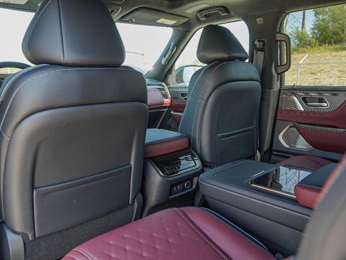 New 2026 INFINITI QX80 Autograph w/ Premium Cargo Package image 24