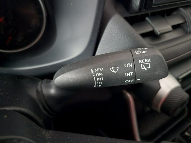 Certified 2021 Toyota RAV4 LE AWD/4WD image 21