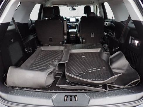 Used 2021 Ford Explorer Limited AWD/4WD image 8