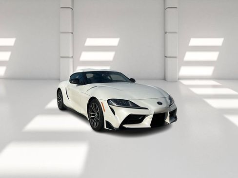 Used 2021 Toyota Supra image 3