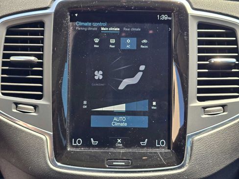 Used 2021 Volvo XC90 T6 Momentum w/ Protection Package Premier AWD/4WD image 30