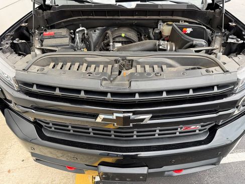 Used 2020 Chevrolet Silverado 1500 LT Trail Boss AWD/4WD image 40
