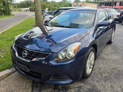 Used 2013 Nissan Altima 2.5 S FWD image 1