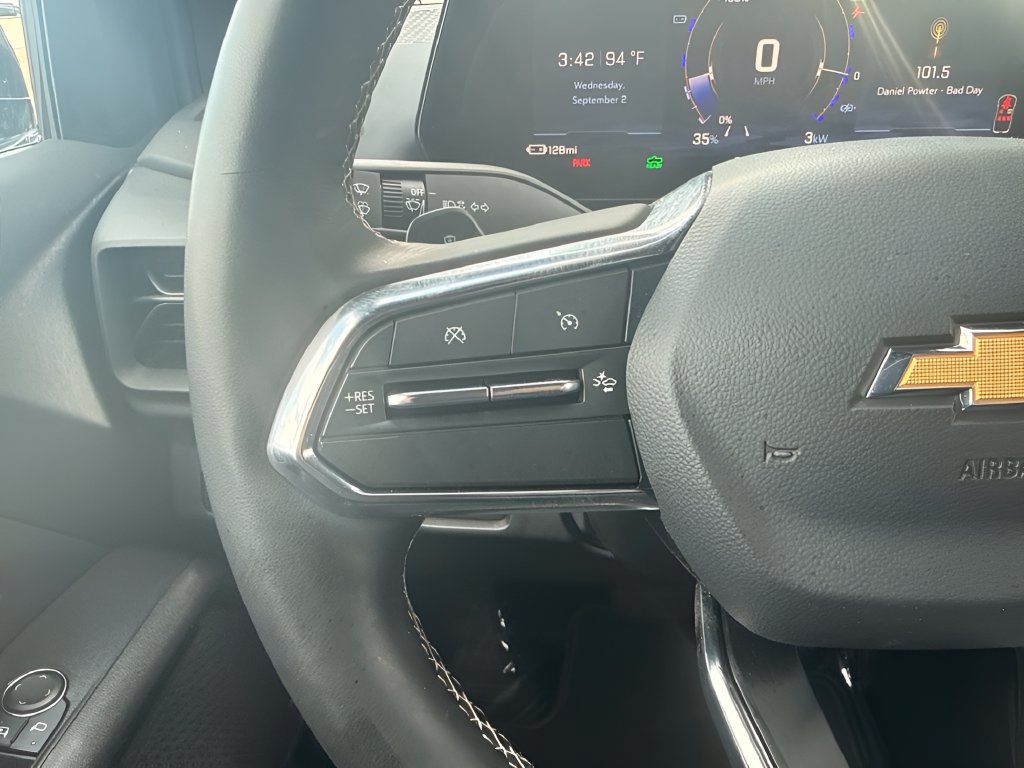 Used 2025 Chevrolet Silverado EV LT AWD/4WD image 16