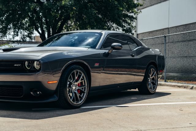 Used 2015 Dodge Challenger SRT w/ Technology Group RWD image 48