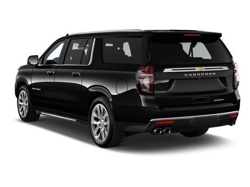 Used 2023 Chevrolet Suburban Premier image 2