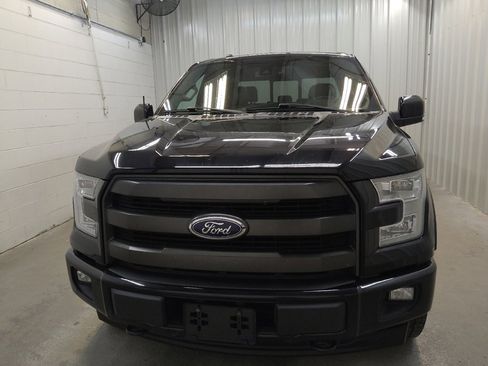 Used 2017 Ford F150 Lariat w/ Equipment Group 502A Luxury AWD/4WD image 15