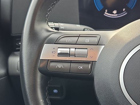 Used 2025 Hyundai Kona SEL FWD image 18