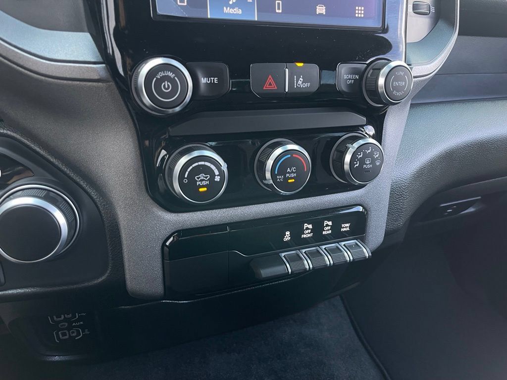 New 2026 RAM 1500 Express RWD image 11