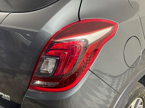 Used 2018 Buick Encore Preferred AWD/4WD image 34